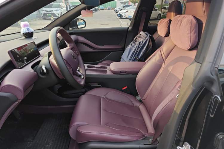 Used Nio ET5T 2024 75kWh Touring Left Front Seat