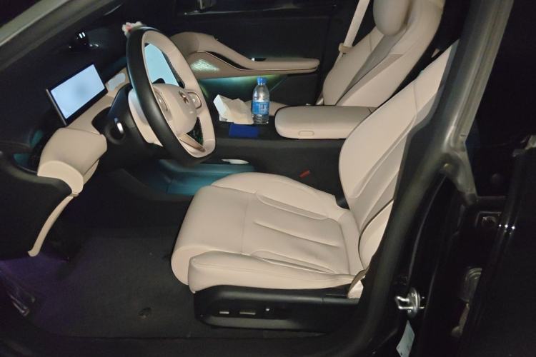 Used Nio ET5T 2024 75kWh Touring Left Front Seat