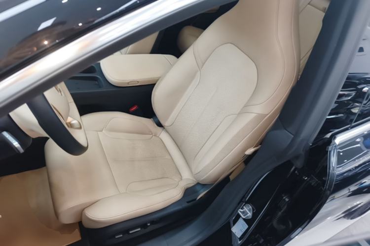 Used Nio ET5T 2024 75kWh Touring Left Front Seat