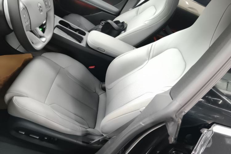 Used Nio ET5T 2024 75kWh Touring Left Front Seat