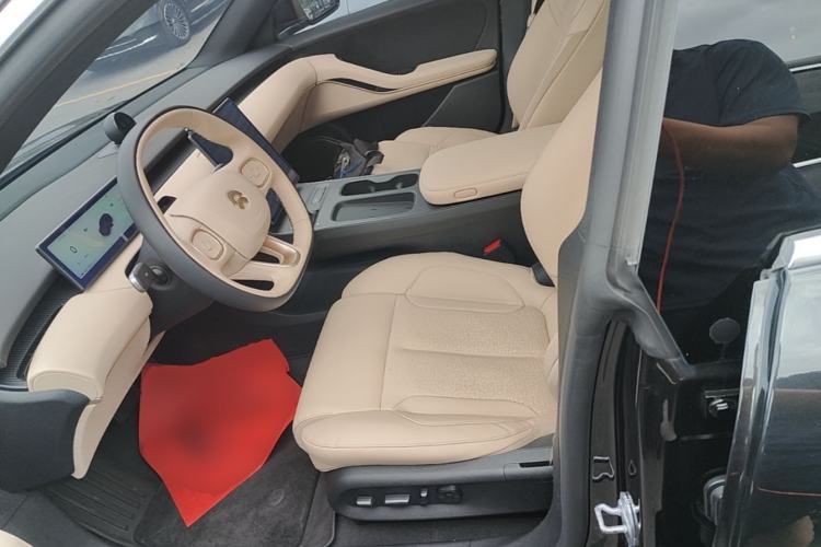 Used Nio ET5T 2024 75kWh Touring Left Front Seat