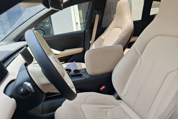 Used Nio ET5T 2024 75kWh Touring Left Front Seat