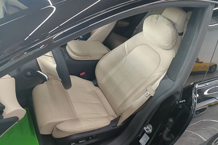 Used Nio ET5T 2024 75kWh Touring Left Front Seat