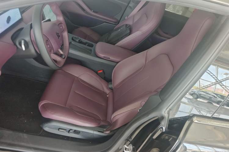 Used Nio ET5T 2024 75kWh Touring Left Front Seat