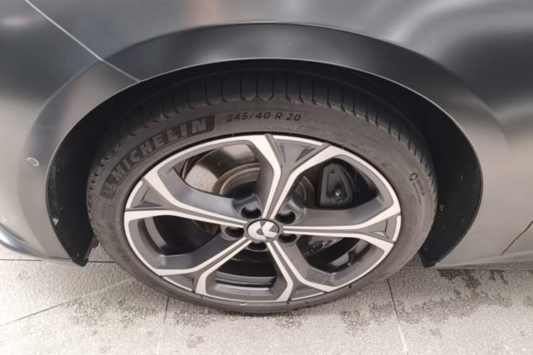 Used Nio ET5T 2024 75kWh Touring Left Front Wheel Hub