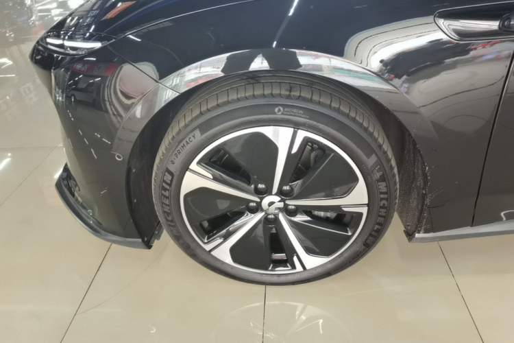 Used Nio ET5T 2024 75kWh Touring Left Front Wheel Hub