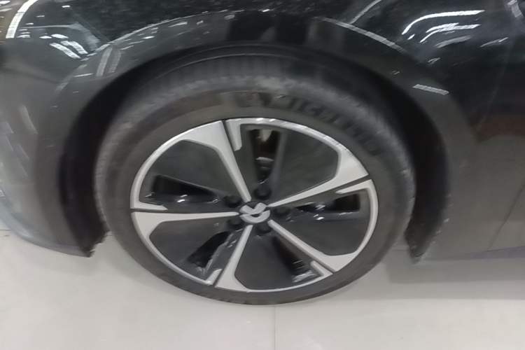 Used Nio ET5T 2024 75kWh Touring Left Front Wheel Hub