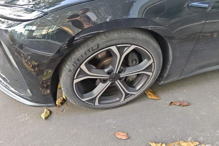 Used Nio ET5T 2024 75kWh Touring Left Front Wheel Hub