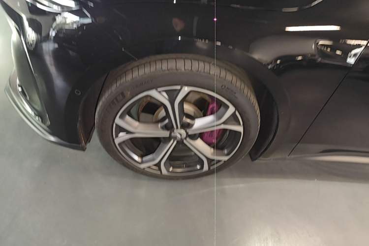 Used Nio ET5T 2024 75kWh Touring Left Front Wheel Hub