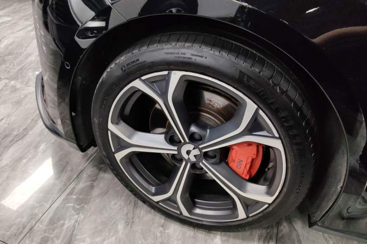 Used Nio ET5T 2024 75kWh Touring Left Front Wheel Hub