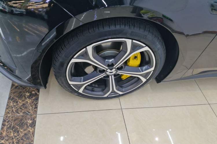 Used Nio ET5T 2024 75kWh Touring Left Front Wheel Hub