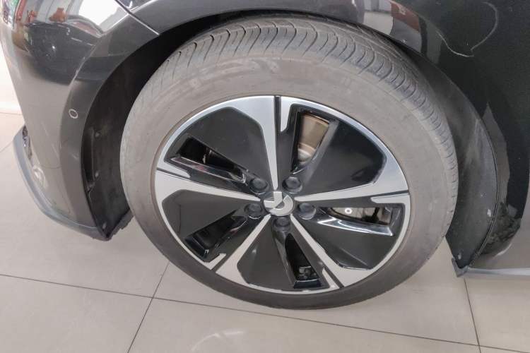 Used Nio ET5T 2024 75kWh Touring Left Front Wheel Hub
