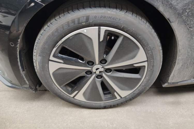 Used Nio ET5T 2024 75kWh Touring Left Front Wheel Hub
