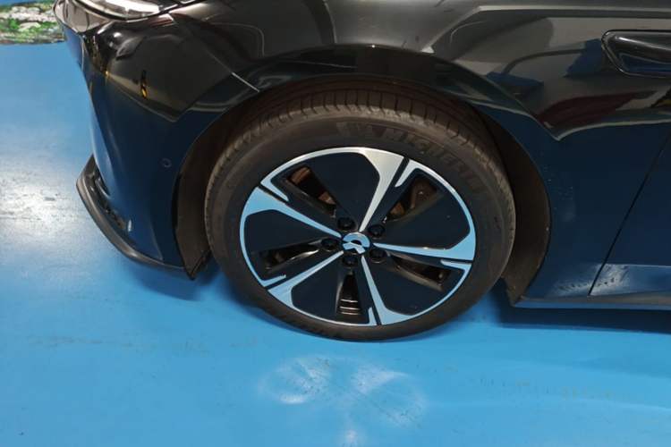 Used Nio ET5T 2024 75kWh Touring Left Front Wheel Hub