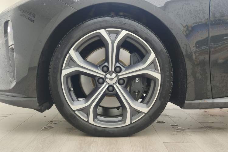Used Nio ET5T 2024 75kWh Touring Left Front Wheel Hub