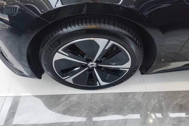 Used Nio ET5T 2024 75kWh Touring Left Front Wheel Hub