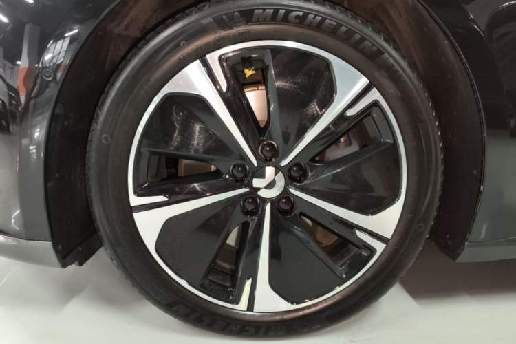 Used Nio ET5T 2024 75kWh Touring Left Front Wheel Hub