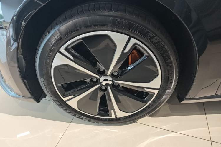 Used Nio ET5T 2024 75kWh Touring Left Front Wheel Hub