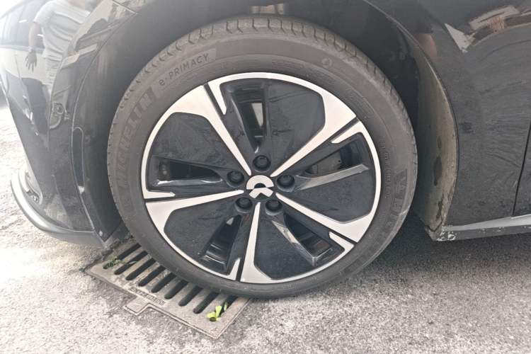 Used Nio ET5T 2024 75kWh Touring Left Front Wheel Hub
