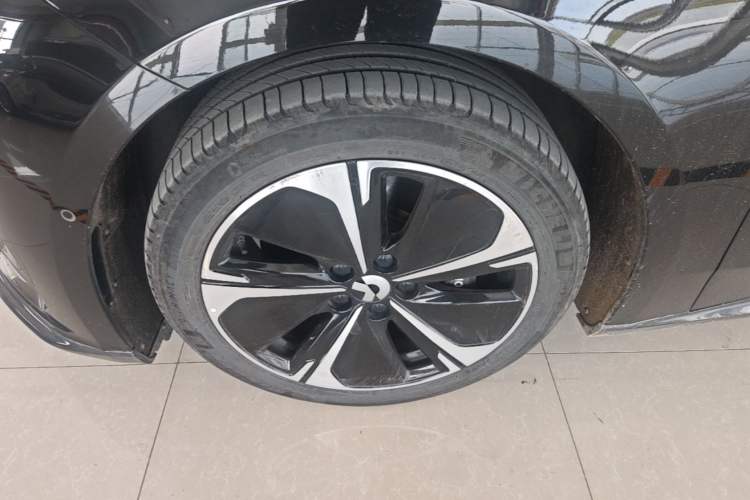 Used Nio ET5T 2024 75kWh Touring Left Front Wheel Hub