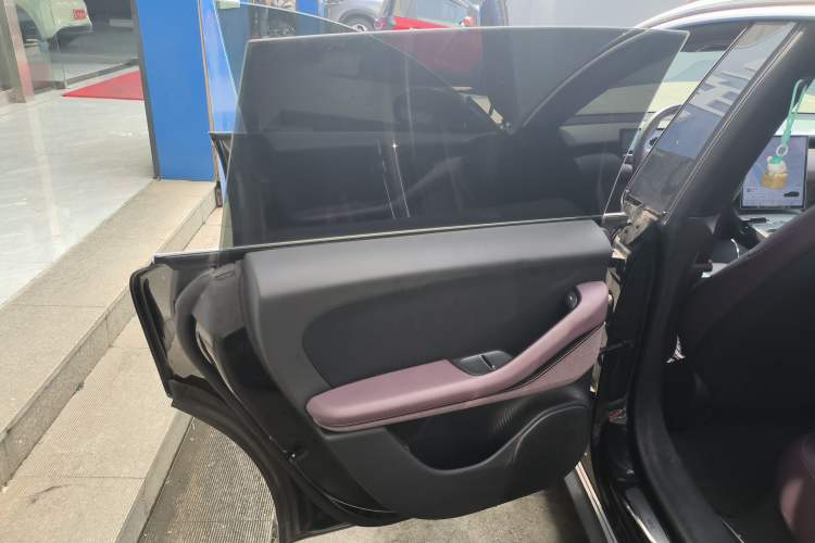 Used Nio ET5T 2024 75kWh Touring Left Rear Door Interior