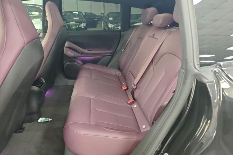 Used Nio ET5T 2024 75kWh Touring Left Rear Seat