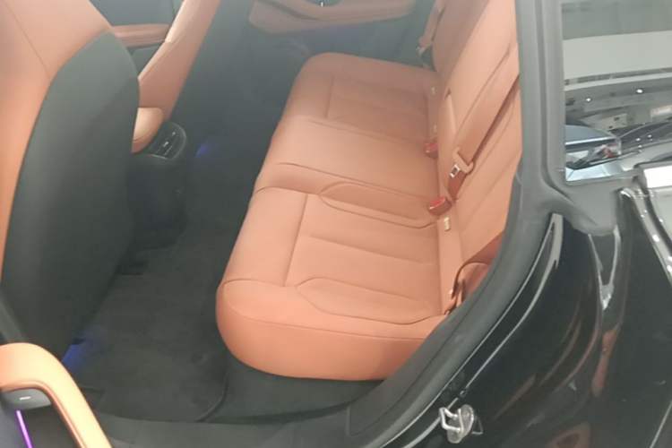 Used Nio ET5T 2024 75kWh Touring Left Rear Seat