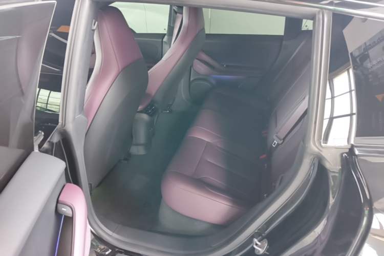 Used Nio ET5T 2024 75kWh Touring Left Rear Seat