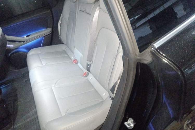 Used Nio ET5T 2024 75kWh Touring Left Rear Seat