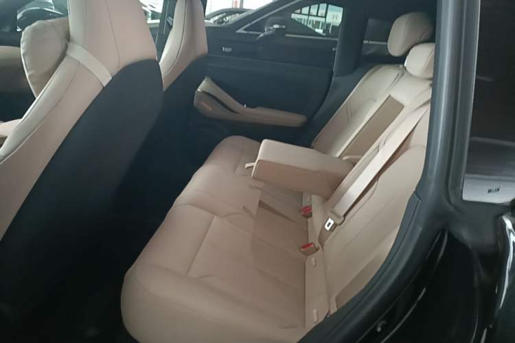 Used Nio ET5T 2024 75kWh Touring Left Rear Seat