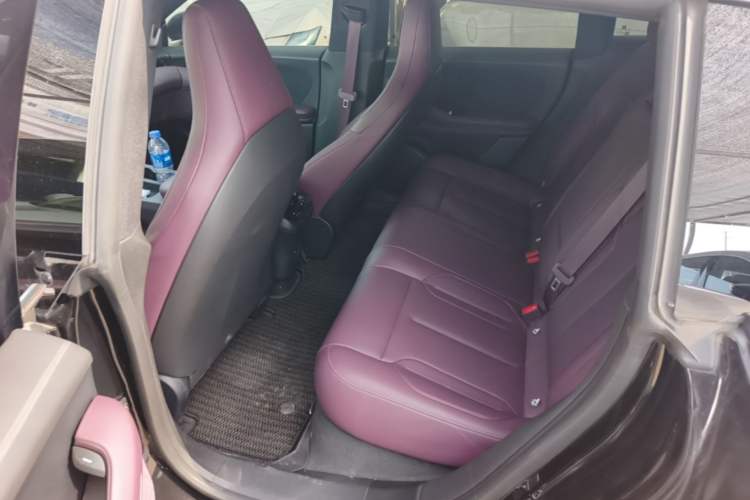 Used Nio ET5T 2024 75kWh Touring Left Rear Seat