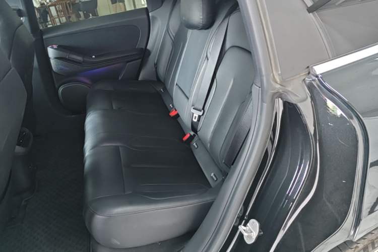 Used Nio ET5T 2024 75kWh Touring Left Rear Seat