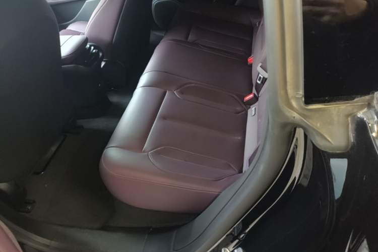 Used Nio ET5T 2024 75kWh Touring Left Rear Seat