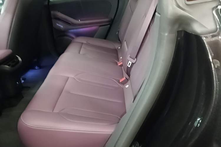 Used Nio ET5T 2024 75kWh Touring Left Rear Seat