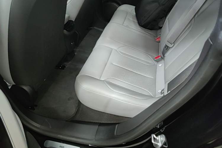 Used Nio ET5T 2024 75kWh Touring Left Rear Seat