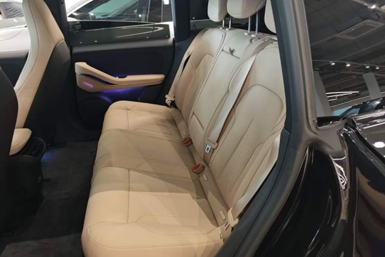 Used Nio ET5T 2024 75kWh Touring Left Rear Seat