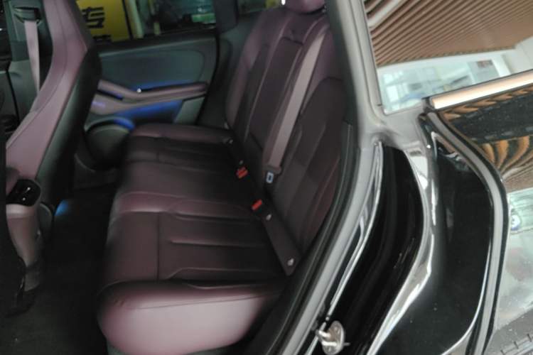 Used Nio ET5T 2024 75kWh Touring Left Rear Seat