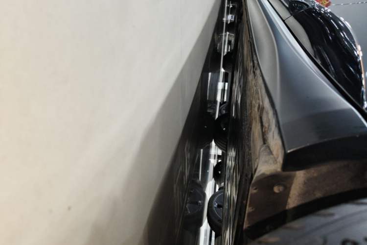 Used Nio ET5T 2024 75kWh Touring Left Side Sill