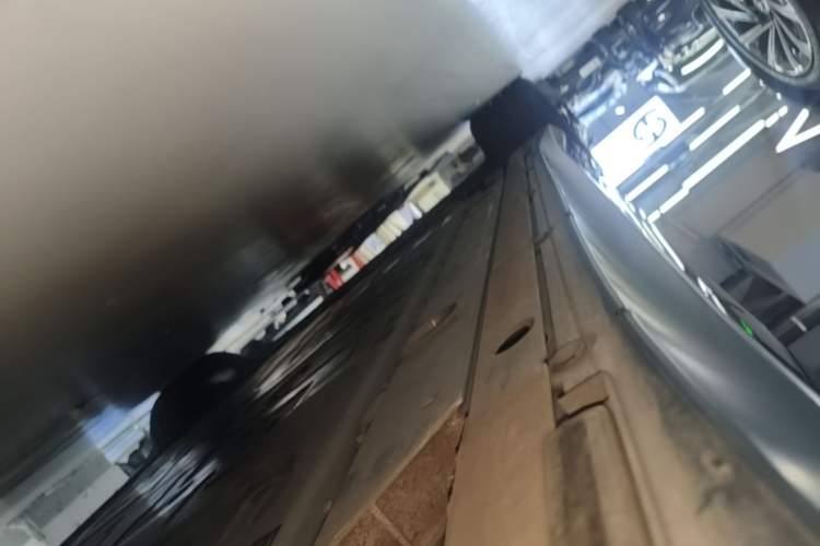 Used Nio ET5T 2024 75kWh Touring Left Side Sill