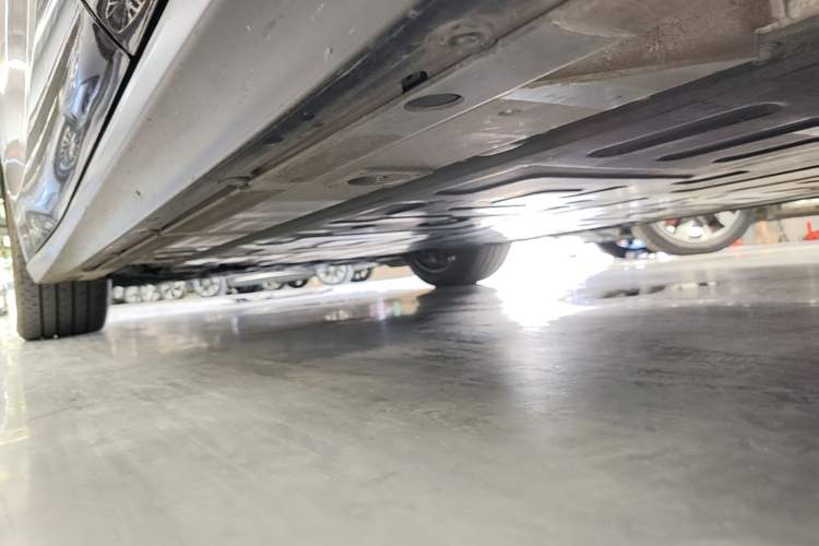 Used Nio ET5T 2024 75kWh Touring Left Side Sill