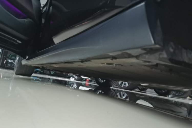 Used Nio ET5T 2024 75kWh Touring Left Side Sill