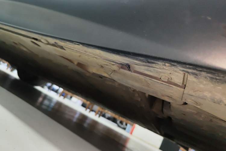 Used Nio ET5T 2024 75kWh Touring Left Side Sill