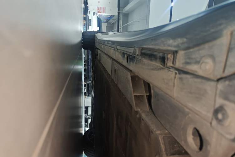 Used Nio ET5T 2024 75kWh Touring Left Side Sill
