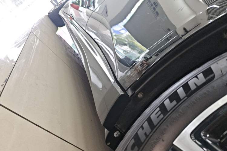 Used Nio ET5T 2024 75kWh Touring Left Side Sill