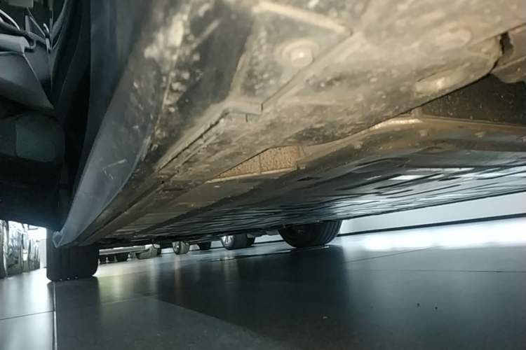 Used Nio ET5T 2024 75kWh Touring Left Side Sill