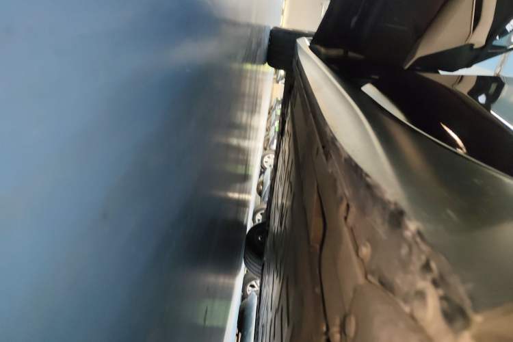 Used Nio ET5T 2024 75kWh Touring Left Side Sill