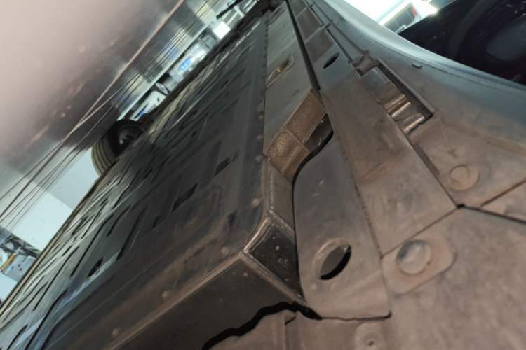 Used Nio ET5T 2024 75kWh Touring Left Side Sill