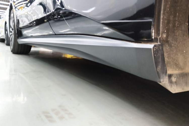Used Nio ET5T 2024 75kWh Touring Left Side Sill