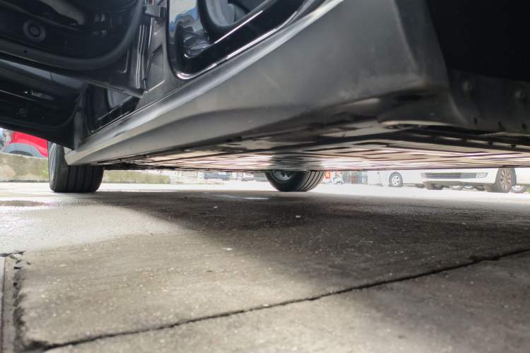 Used Nio ET5T 2024 75kWh Touring Left Side Sill