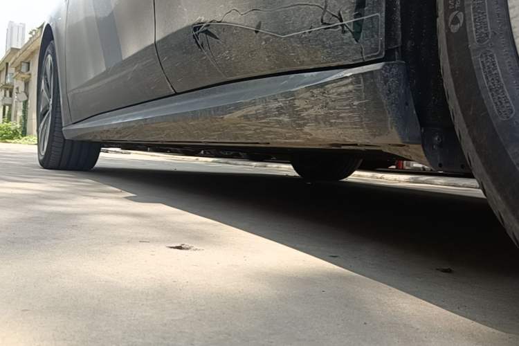 Used Nio ET5T 2024 75kWh Touring Left Side Sill